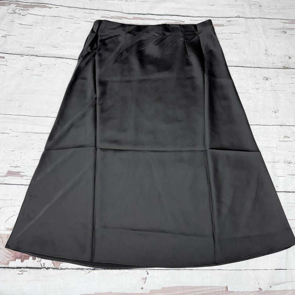 NWT The Drop Maya Satin Midi Skirt Stretch Black M Clean Girl - Picture 2 of 9